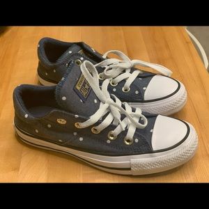 Converse All Stars low top shoes